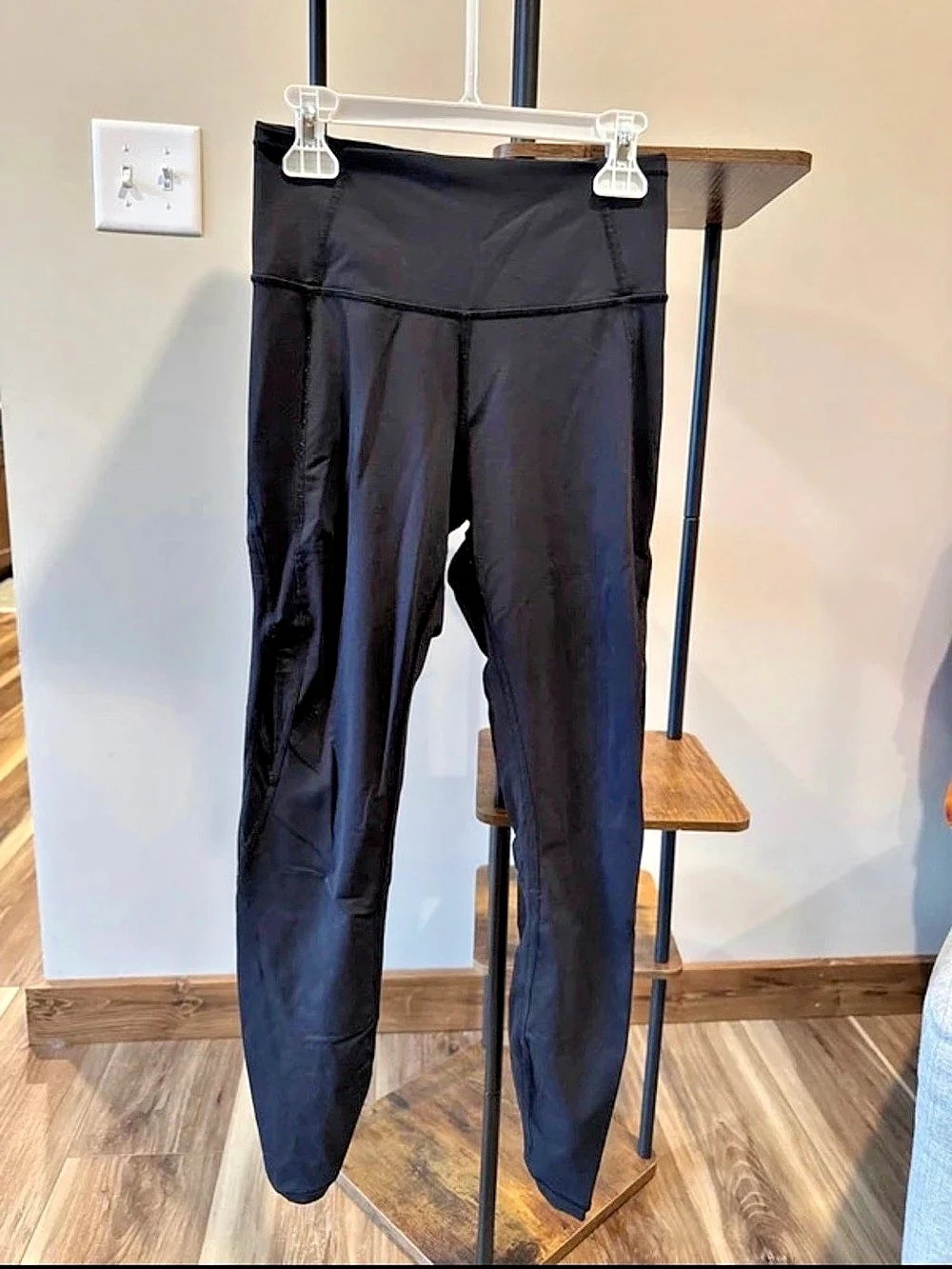 lululemon Women's Black Leggings Size 4 Like New
